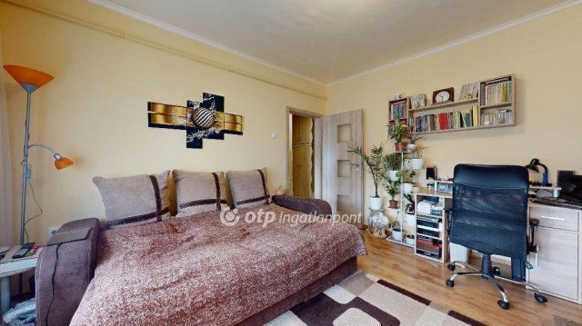 Eladó téglalakás, Miskolcon 33.9 M Ft, 2 szobás