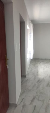 Eladó üzlethelyiség, Mezőtúron 15 M Ft, 1 szobás