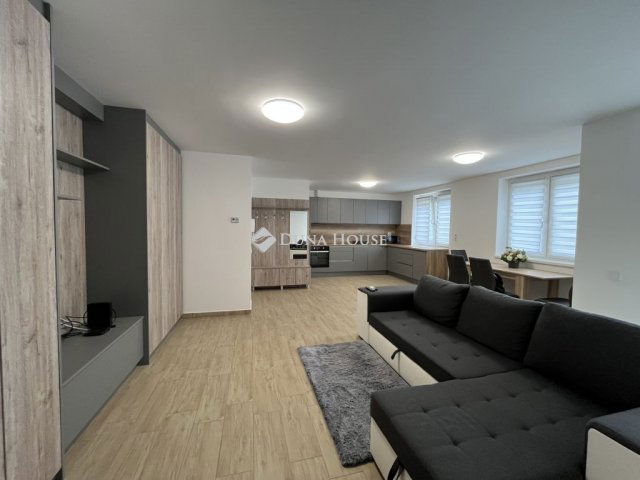 Kiadó téglalakás, albérlet, Nyíregyházán 250 E Ft / hó