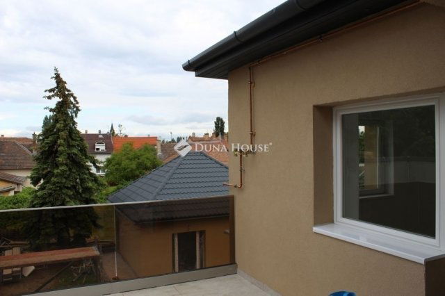 Eladó téglalakás, Budapesten, XV. kerületben 79.9 M Ft, 3 szobás
