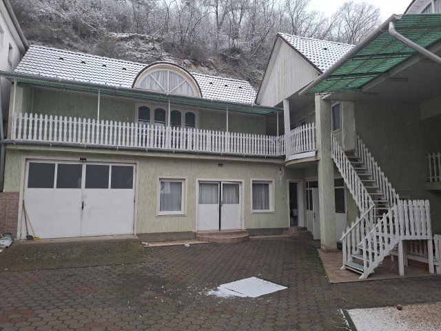 Eladó családi ház, Salgótarjánban 63.999 M Ft, 3 szobás