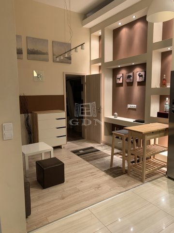 Eladó téglalakás, Budapesten, VI. kerületben 74.3 M Ft, 2 szobás