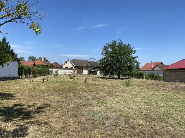 Eladó telek, Cegléden 52 M Ft / költözzbe.hu
