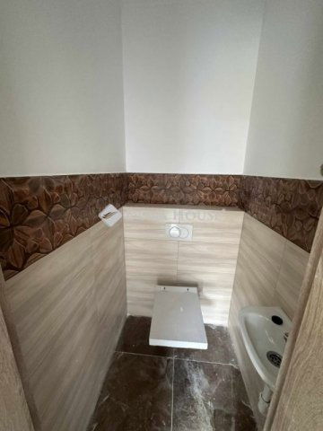Eladó ikerház, Monorierdőn 58 M Ft, 3 szobás