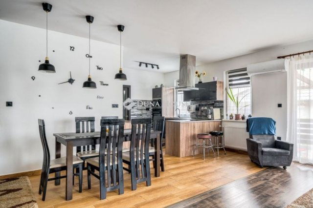 Eladó ikerház, Majosházán 89 M Ft, 4 szobás