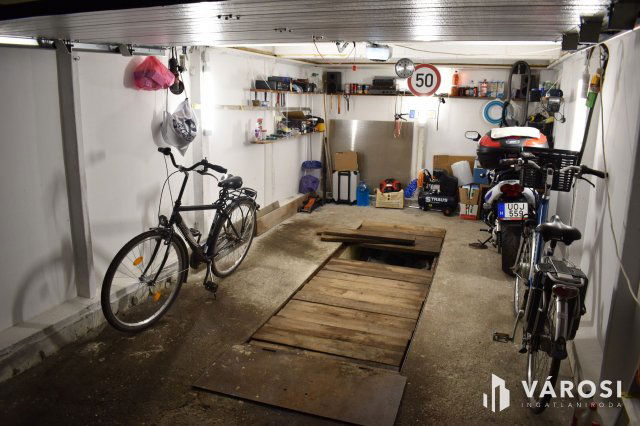 Eladó garázs, Gyulán 5.5 M Ft / költözzbe.hu