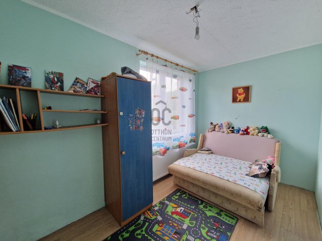 Eladó családi ház, Abonyban 35 M Ft, 4 szobás