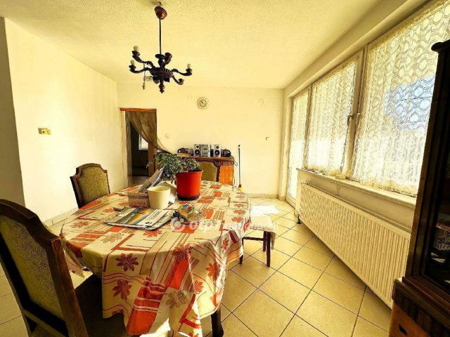 Eladó családi ház, Érden 98.99 M Ft, 7 szobás