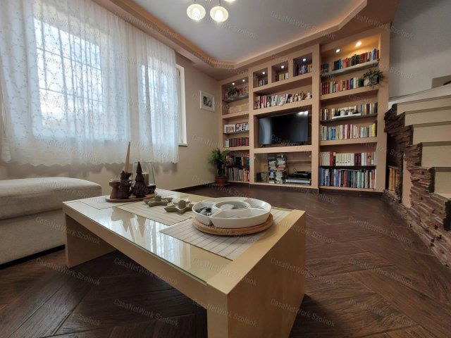 Eladó sorház, Kerepesen 128 M Ft, 3+1 szobás