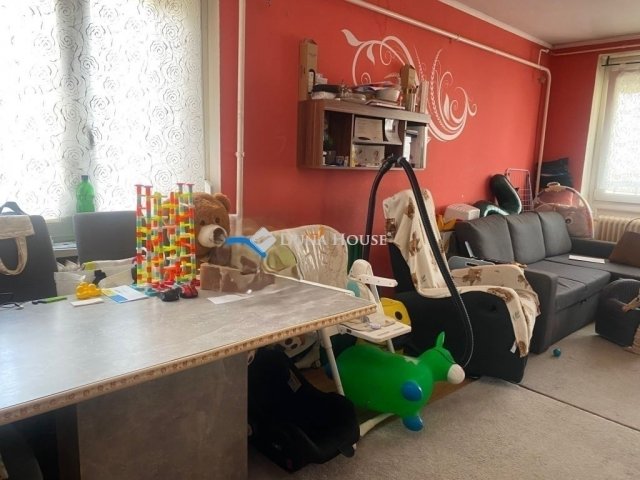 Eladó téglalakás, Százhalombattán 54 M Ft, 2 szobás