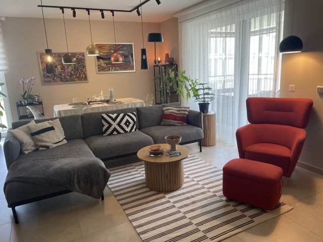 Eladó téglalakás, Csopakon 230 M Ft, 4 szobás