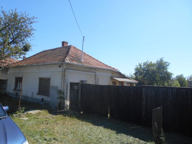 Eladó családi ház, Kondoroson, Budai Nagy Antal utcában 8.8 M Ft