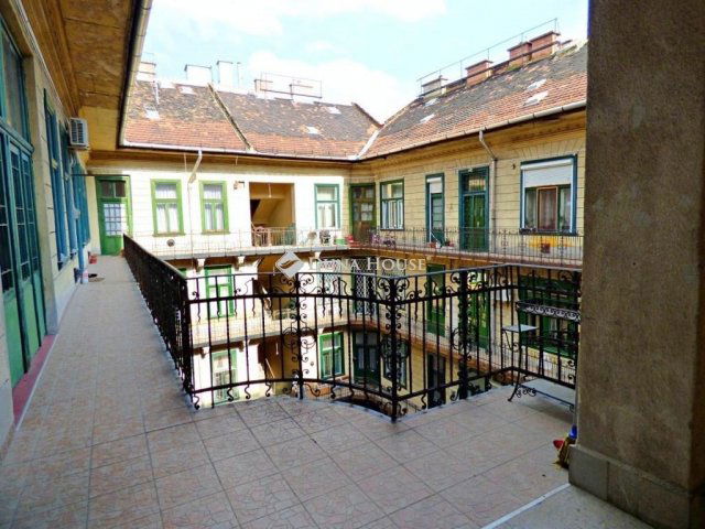 Eladó téglalakás, Budapesten, VII. kerületben 119 M Ft, 3 szobás