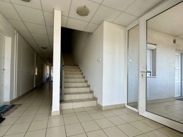 Eladó téglalakás, Budapesten, IV. kerületben, Ezred utcában