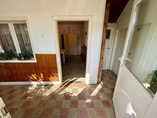 Eladó családi ház, Móron 34.9 M Ft, 2+1 szobás