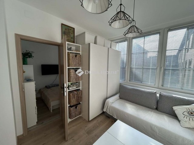 Eladó téglalakás, Budapesten, XXI. kerületben 22.5 M Ft