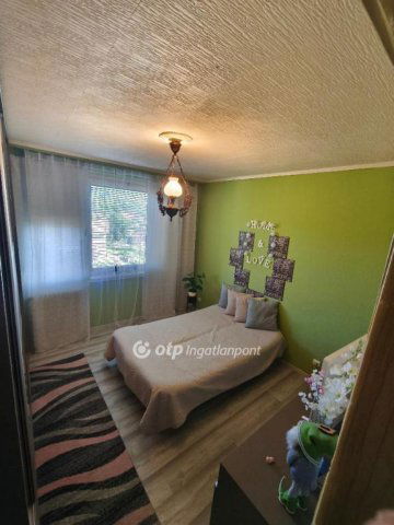 Eladó panellakás, Miskolcon 28.9 M Ft, 2 szobás