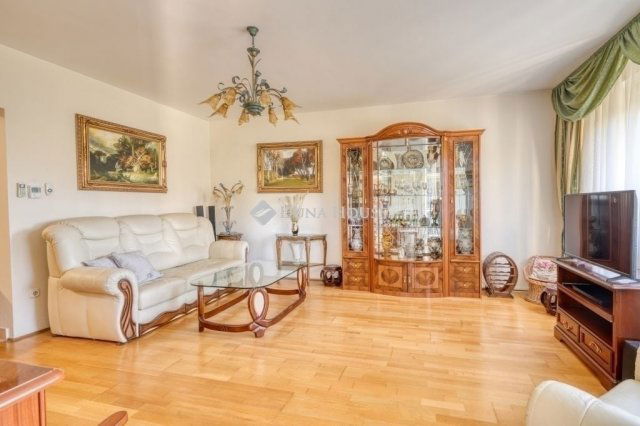 Eladó téglalakás, Budapesten, XI. kerületben 189 M Ft, 4 szobás