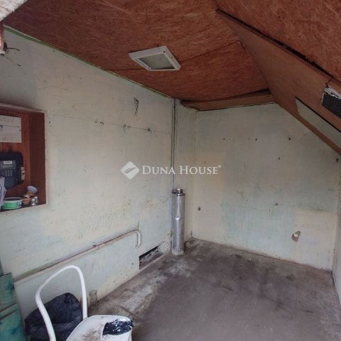 Eladó családi ház, Tápióságon 21.9 M Ft, 2 szobás