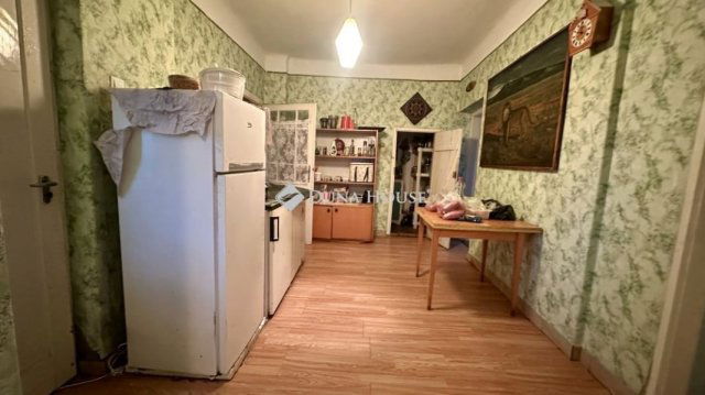 Eladó családi ház, Nagytarcsán 60 M Ft, 4 szobás