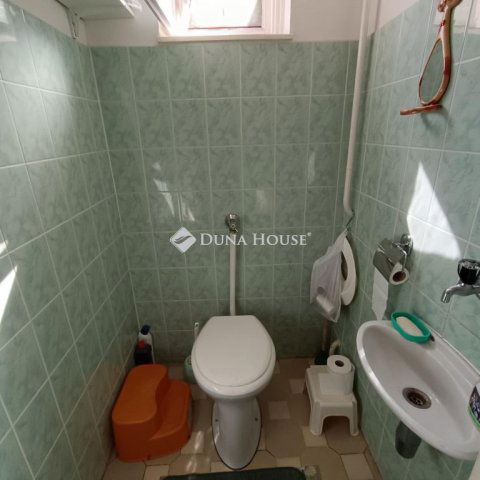 Eladó családi ház, Kecskeméten 62 M Ft, 3 szobás