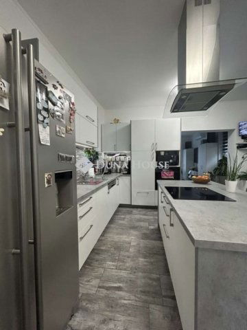 Eladó családi ház, Erdőkertesen 140 M Ft, 4 szobás