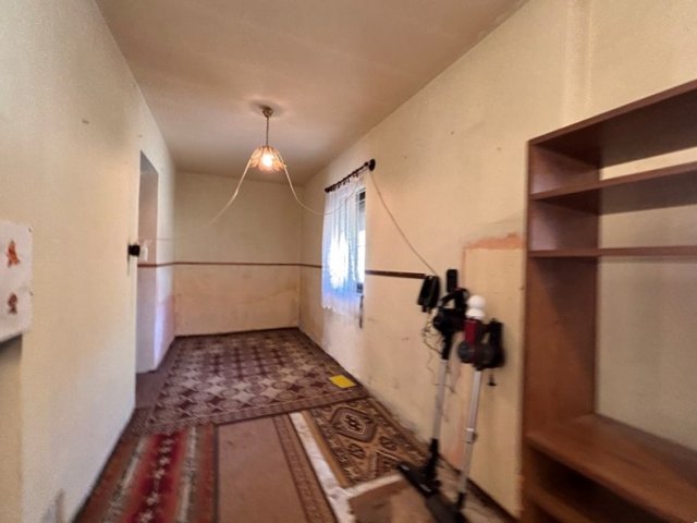Eladó családi ház, Pécsett, Csaba utcában 48 M Ft, 3 szobás