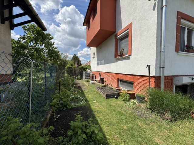 Kiadó családi ház, albérlet, Velencén 260 E Ft / hó, 3 szobás