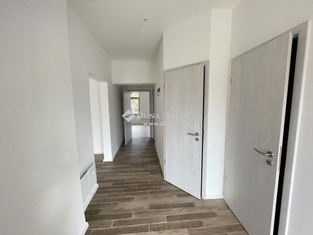 Eladó ikerház, Nagyrákoson 65 M Ft, 5 szobás