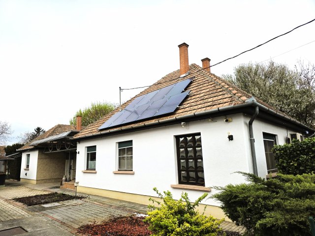 Eladó családi ház, Kiskunhalason 69 M Ft, 5 szobás