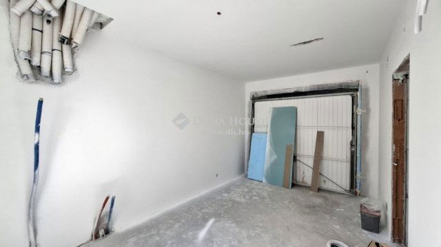 Eladó ikerház, Budapesten, III. kerületben 196 M Ft, 3+1 szobás