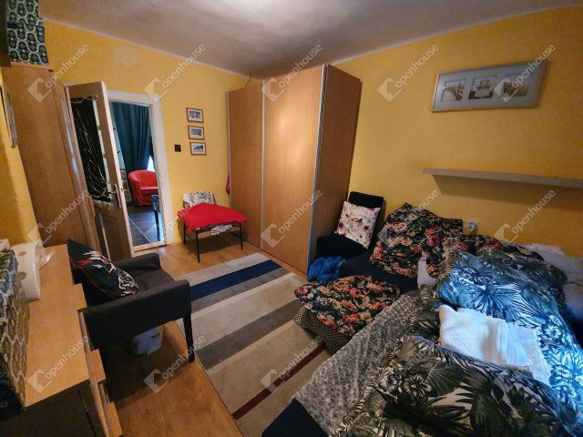 Eladó családi ház, Vésén 34.9 M Ft, 4 szobás
