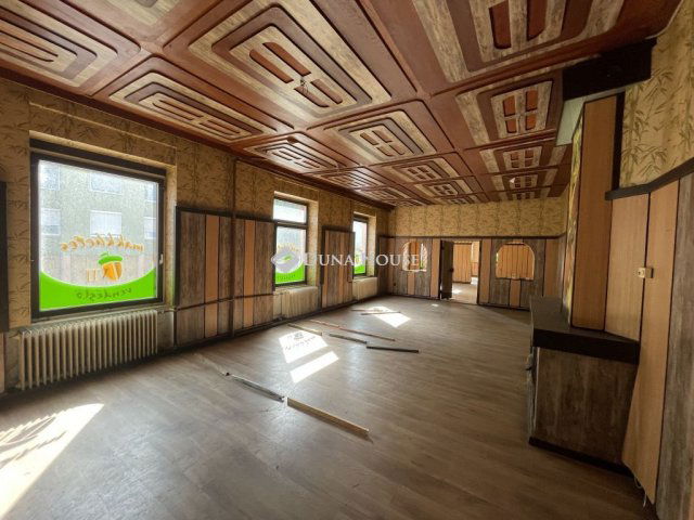 Eladó üzlethelyiség, Szentgotthárdon 70 M Ft