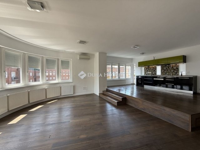 Eladó téglalakás, Budapesten, VII. kerületben 199 M Ft, 3 szobás