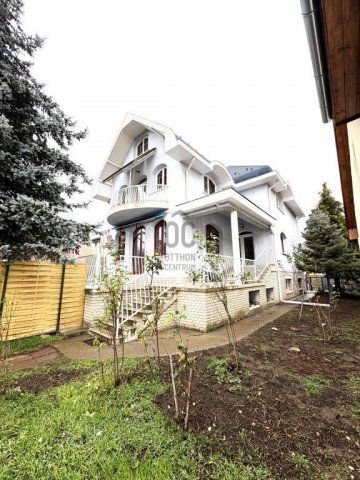 Eladó családi ház, Budapesten, XVIII. kerületben 290 M Ft