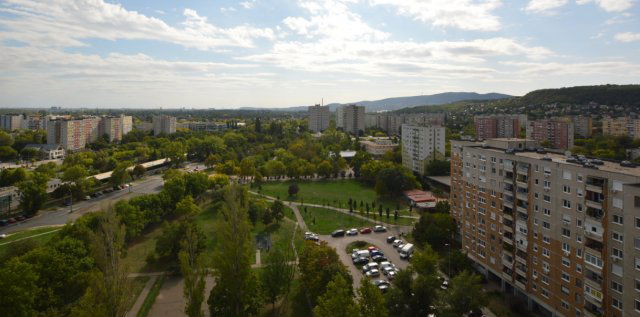 Eladó panellakás, Budapesten, III. kerületben 61.9 M Ft, 2 szobás