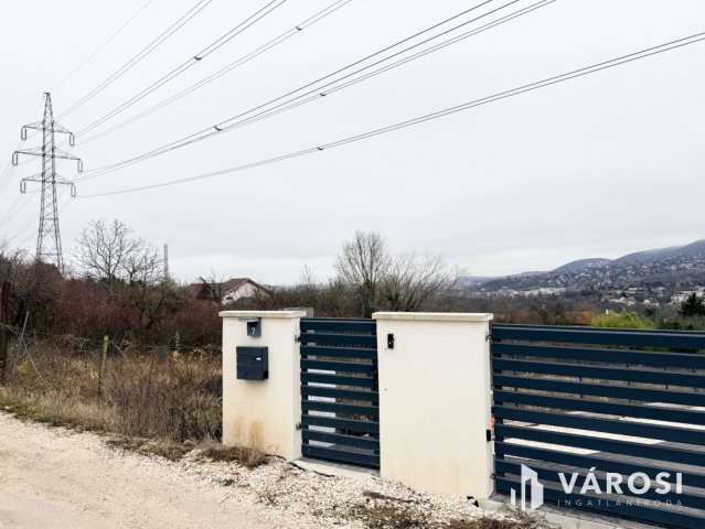 Eladó telek, Budapesten, III. kerületben 145.9 M Ft