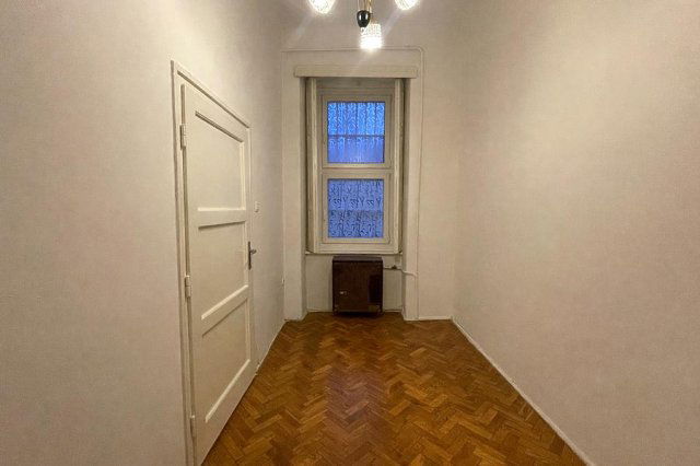 Kiadó téglalakás, albérlet, VII. kerületben, Rákóczi úton