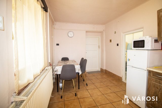 Eladó családi ház, Vésztőn 5.5 M Ft, 3 szobás