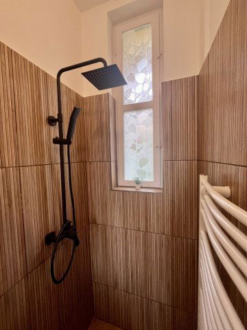 Kiadó téglalakás, albérlet, XII. kerületben, Királyhágó téren