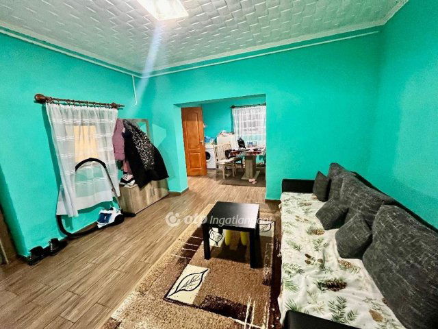 Eladó családi ház, Jászapátiban 12.9 M Ft, 2 szobás