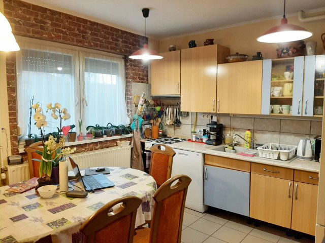 Kiadó családi ház, albérlet, Debrecenben 600 E Ft / hó