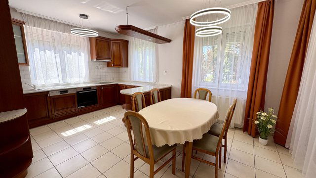 Kiadó téglalakás, albérlet, Debrecenben 500 E Ft / hó, 4 szobás