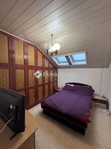 Eladó családi ház, Vecsésen 159 M Ft, 5 szobás