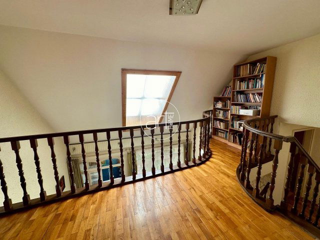 Eladó ikerház, Szegeden 142.9 M Ft, 5 szobás