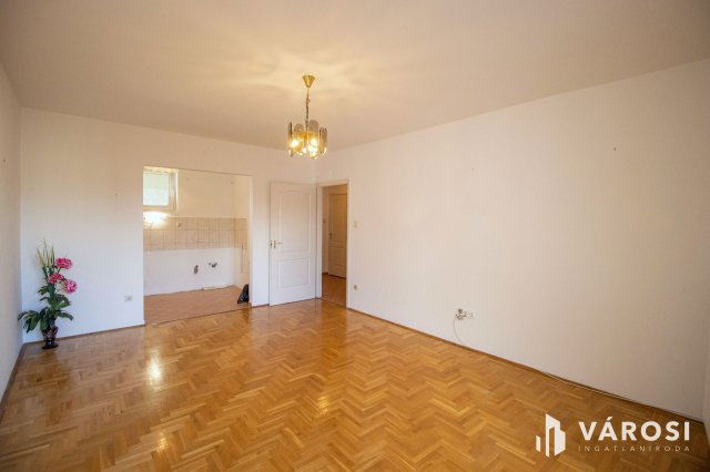 Kiadó téglalakás, albérlet, Győrött 199 E Ft / hó, 3 szobás
