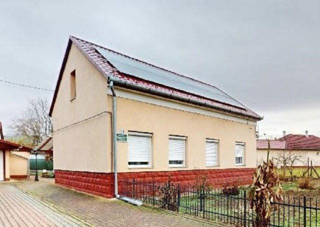 Eladó családi ház, Nagykállóban 59.7 M Ft, 3 szobás