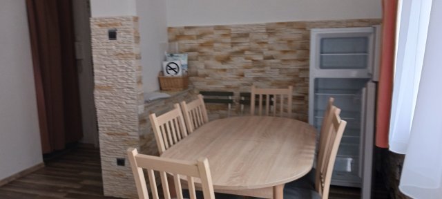 Kiadó téglalakás, albérlet, Dunaújvárosban 200 E Ft / hó