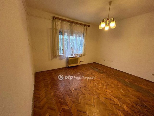 Eladó családi ház, Konyáron 18 M Ft, 2 szobás