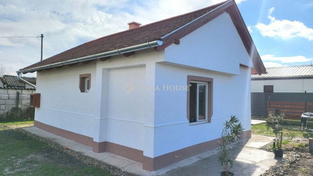 Eladó családi ház, Érden 36.9 M Ft, 2 szobás